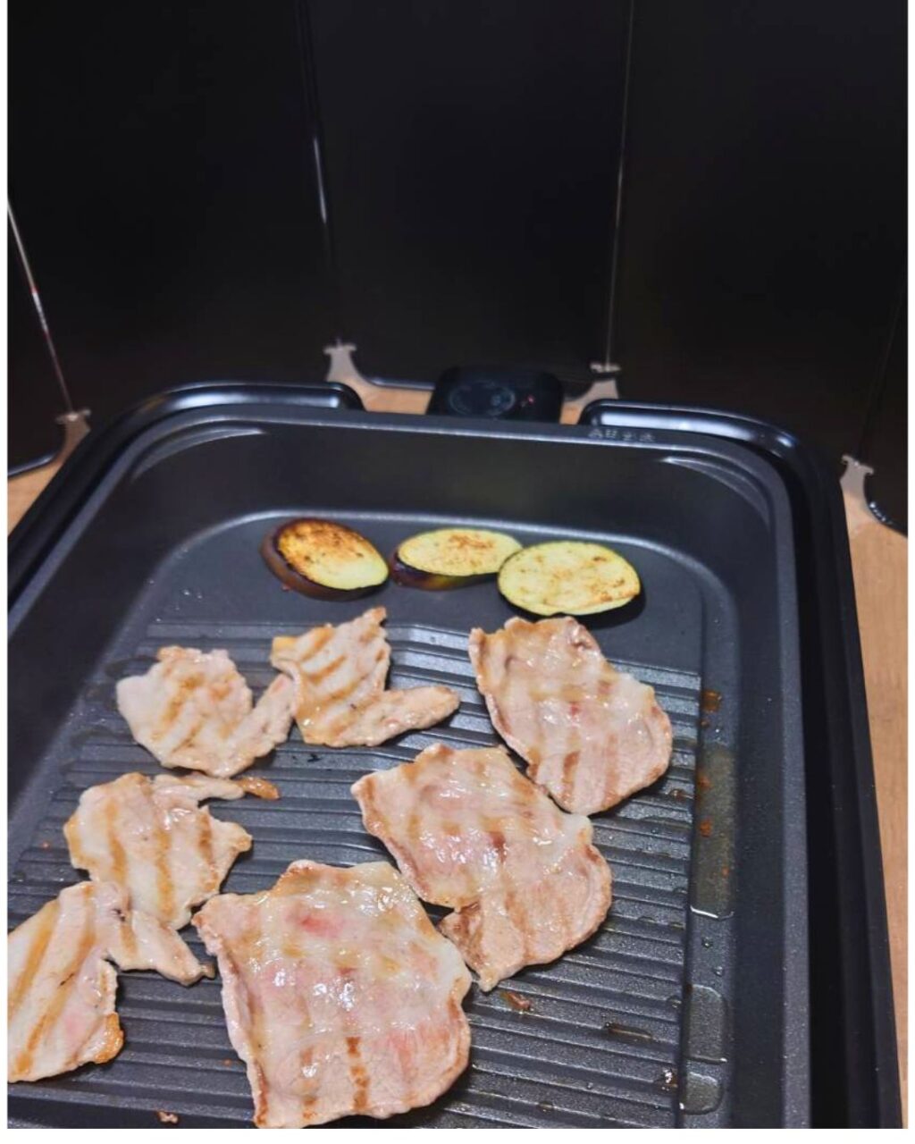 レンジガード。おうち焼肉の際に床に脂がはねるのを防止する